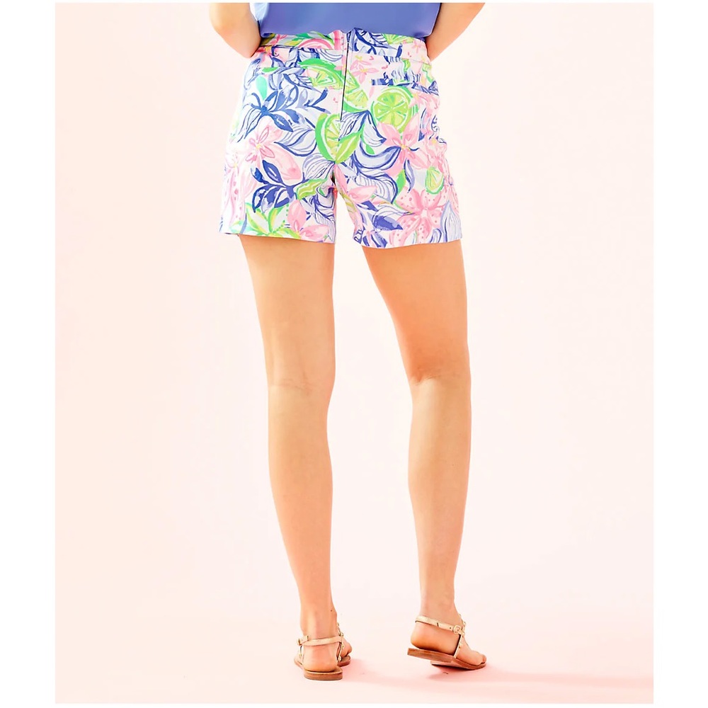 Lilly Pulitzer Ariana Stretch Short in Havana Cocktail - size 6 - Picture 2 of 5
